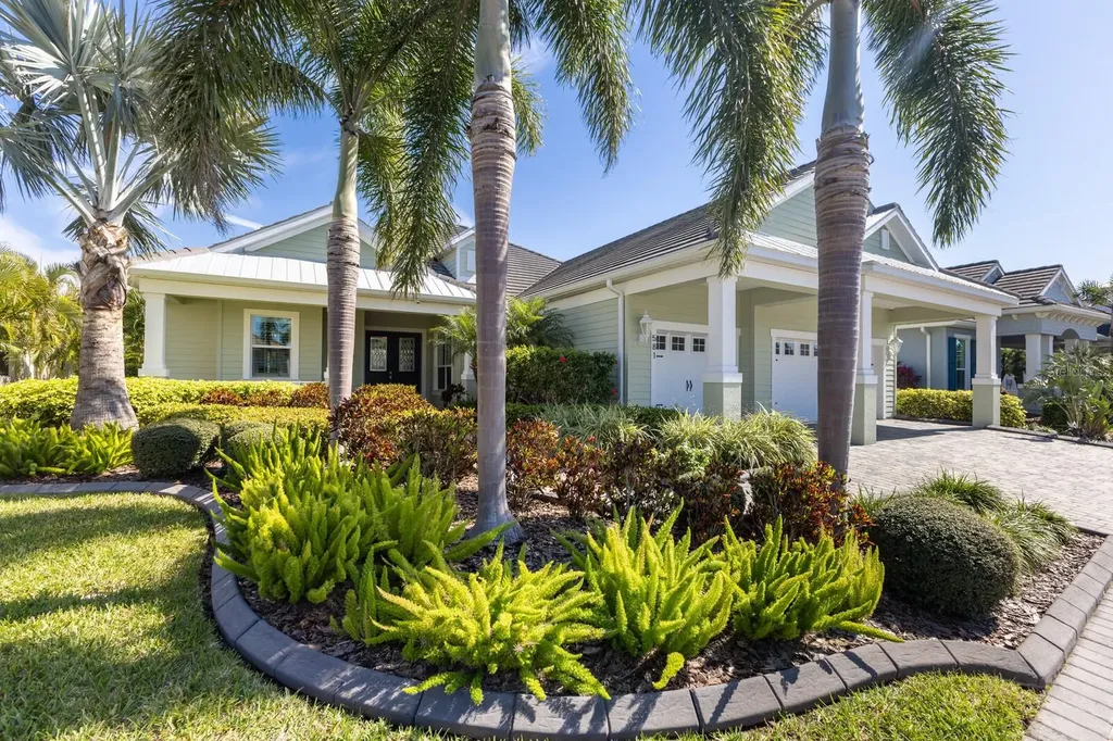 581 Mast Drive Bradenton FL 34208