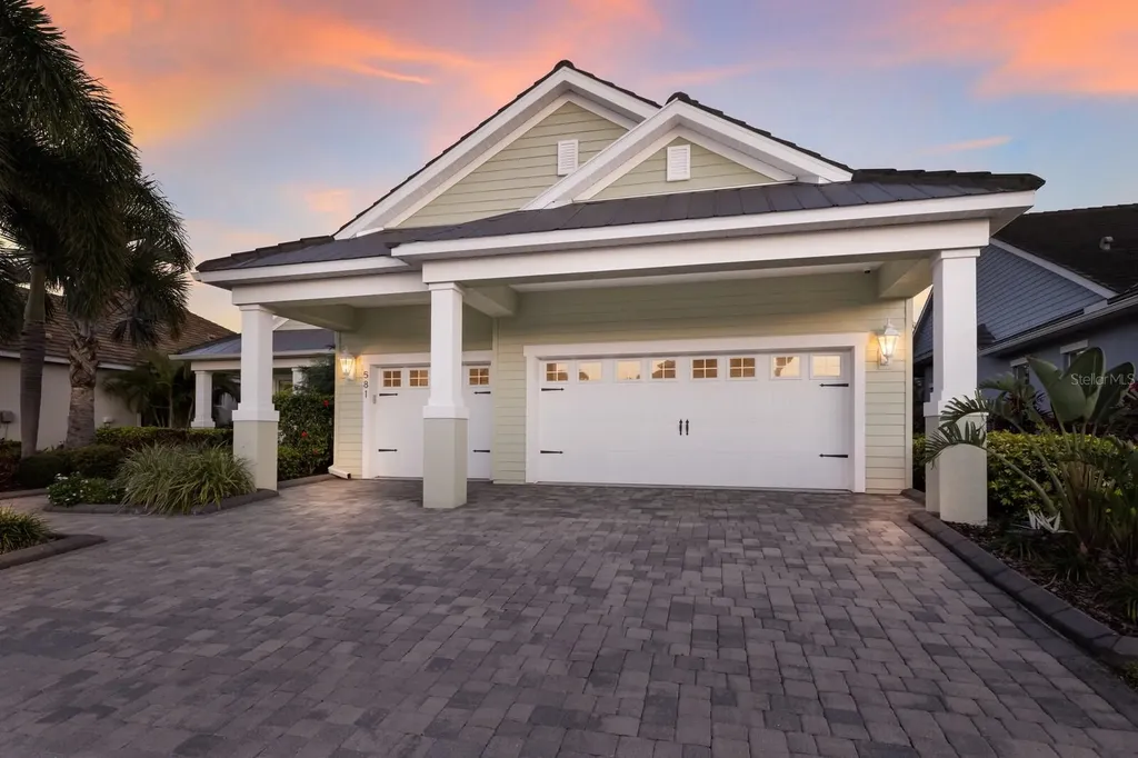 581 Mast Drive Bradenton FL 34208