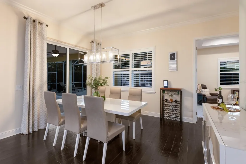 581 Mast Drive Bradenton FL 34208