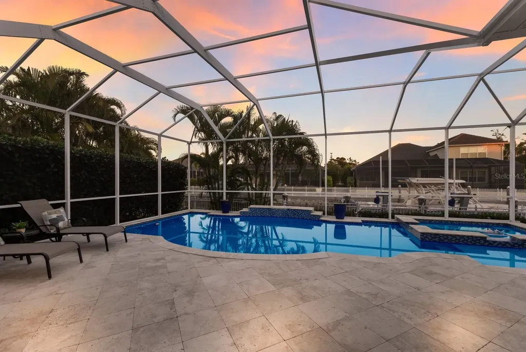 581 Mast Drive Bradenton FL 34208