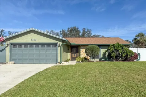 6202 32nd Avenue Circle W Bradenton FL 34209