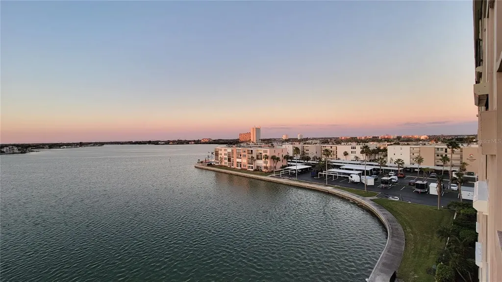7700 Sun Island Drive S South Pasadena FL 33707