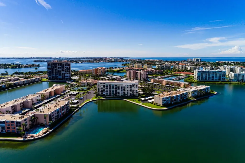 7700 Sun Island Drive S South Pasadena FL 33707