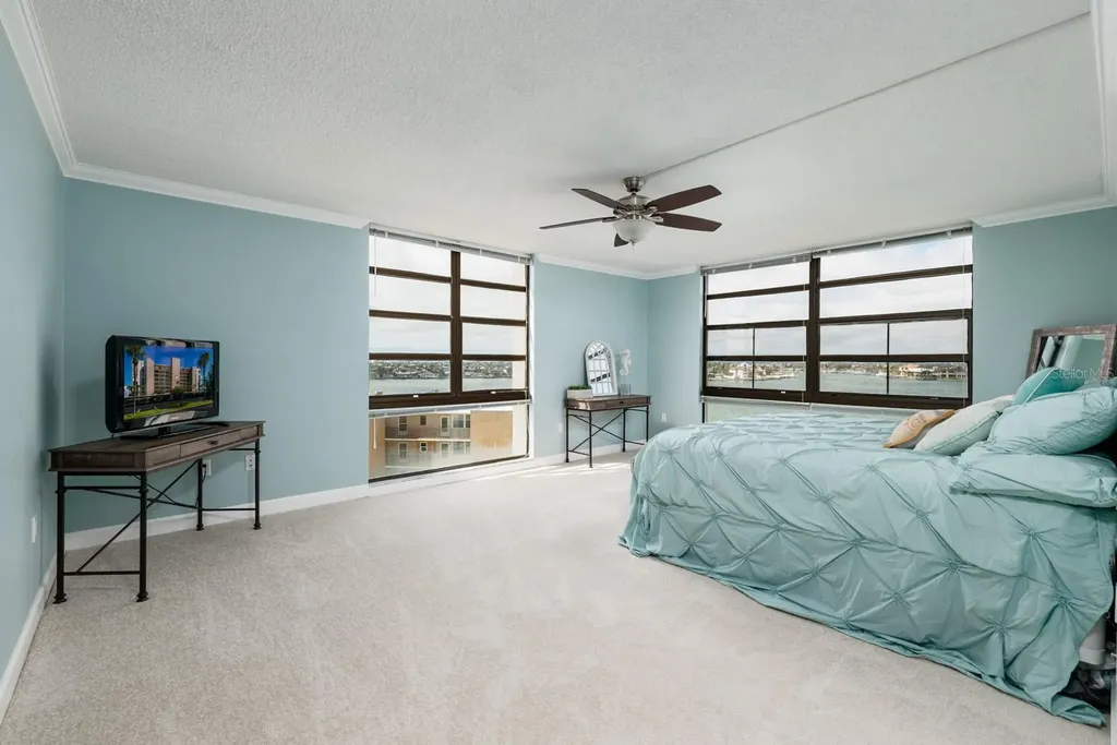 7700 Sun Island Drive S South Pasadena FL 33707