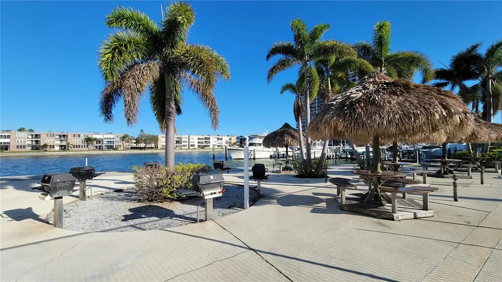 7700 Sun Island Drive S South Pasadena FL 33707