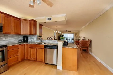 7700 Sun Island Drive S South Pasadena FL 33707