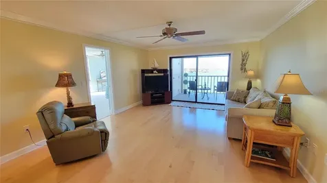 7700 Sun Island Drive S South Pasadena FL 33707