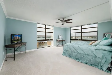 7700 Sun Island Drive S South Pasadena FL 33707