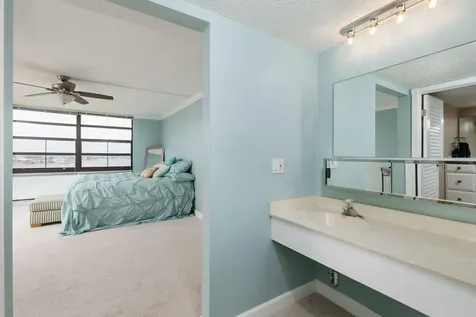 7700 Sun Island Drive S South Pasadena FL 33707