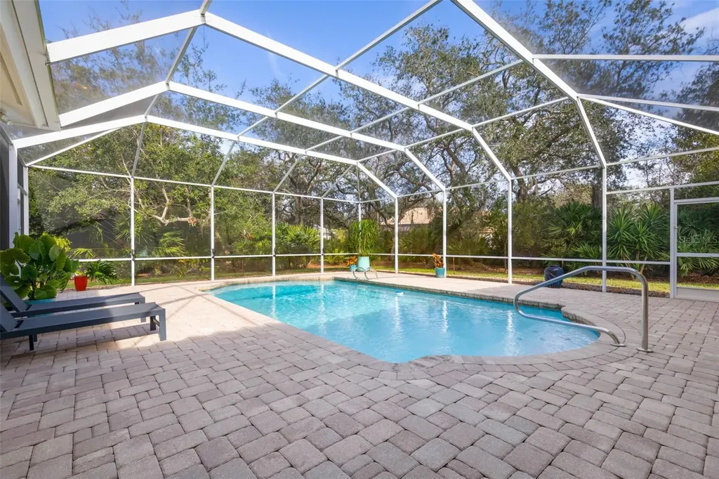 8 Roma Court Palm Coast FL 32137
