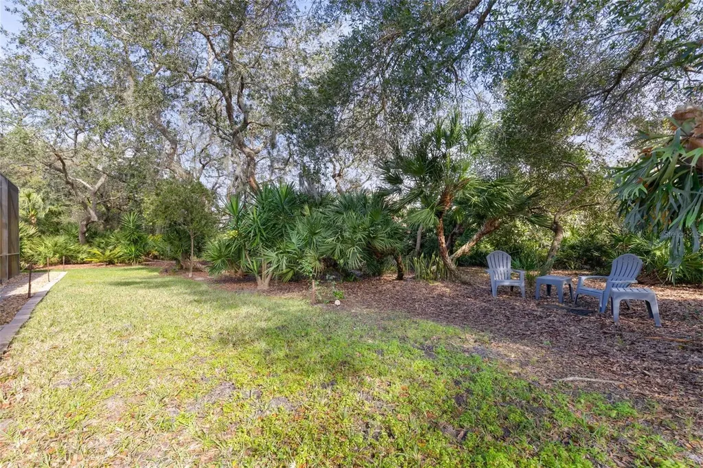 8 Roma Court Palm Coast FL 32137