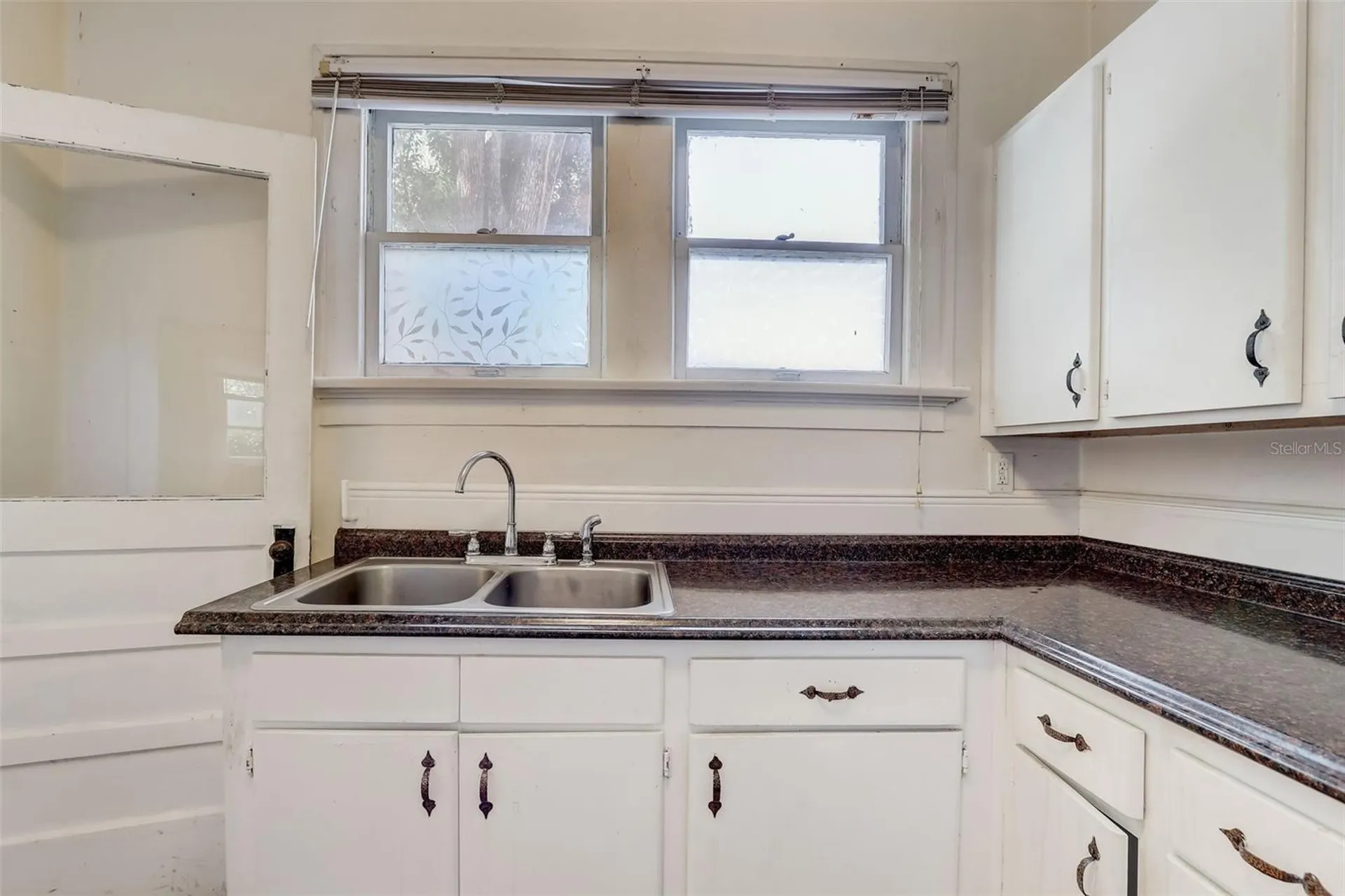200 & 200 1/2 Hibiscus Court Orlando FL 32801