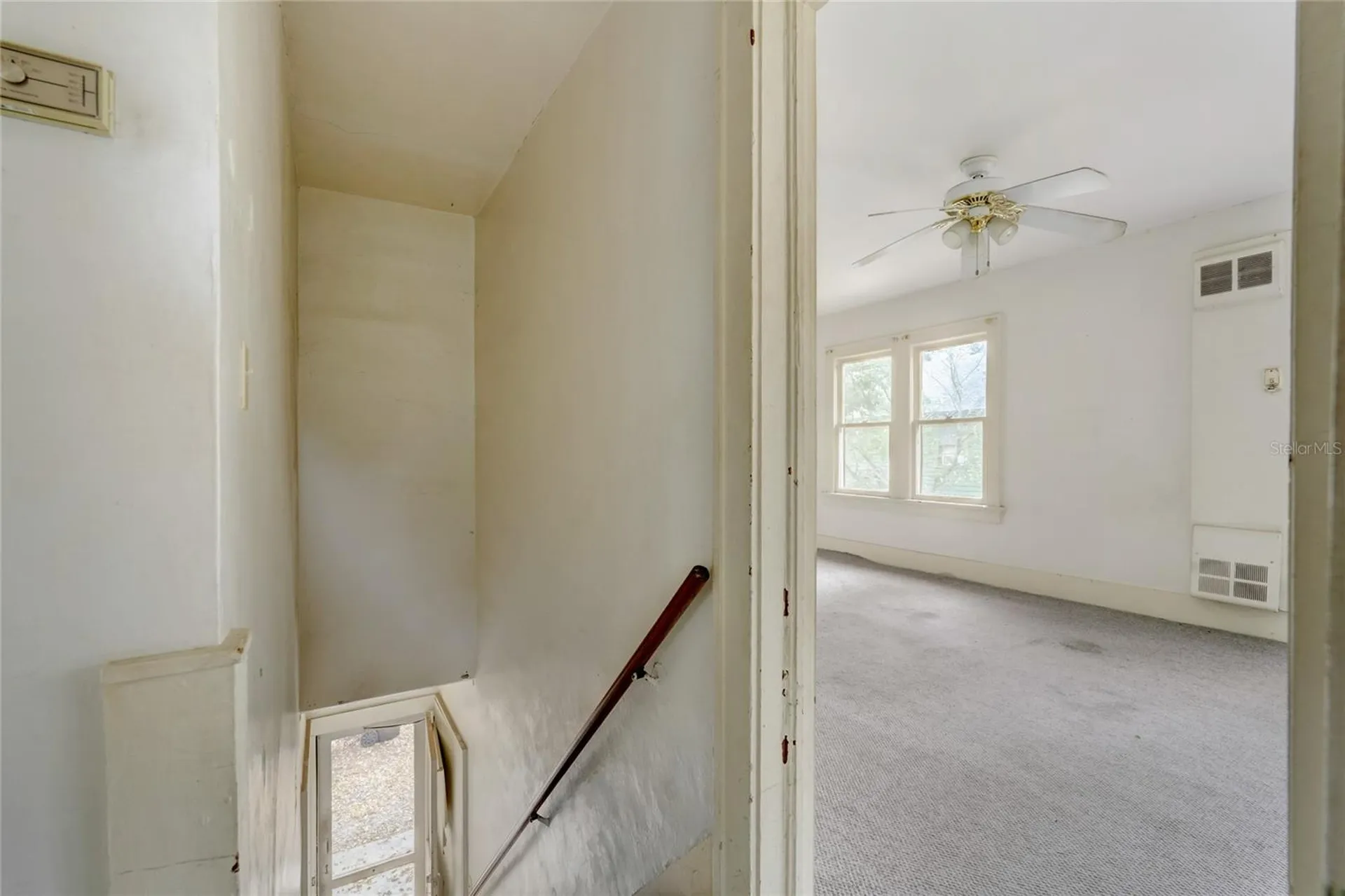 200 & 200 1/2 Hibiscus Court Orlando FL 32801