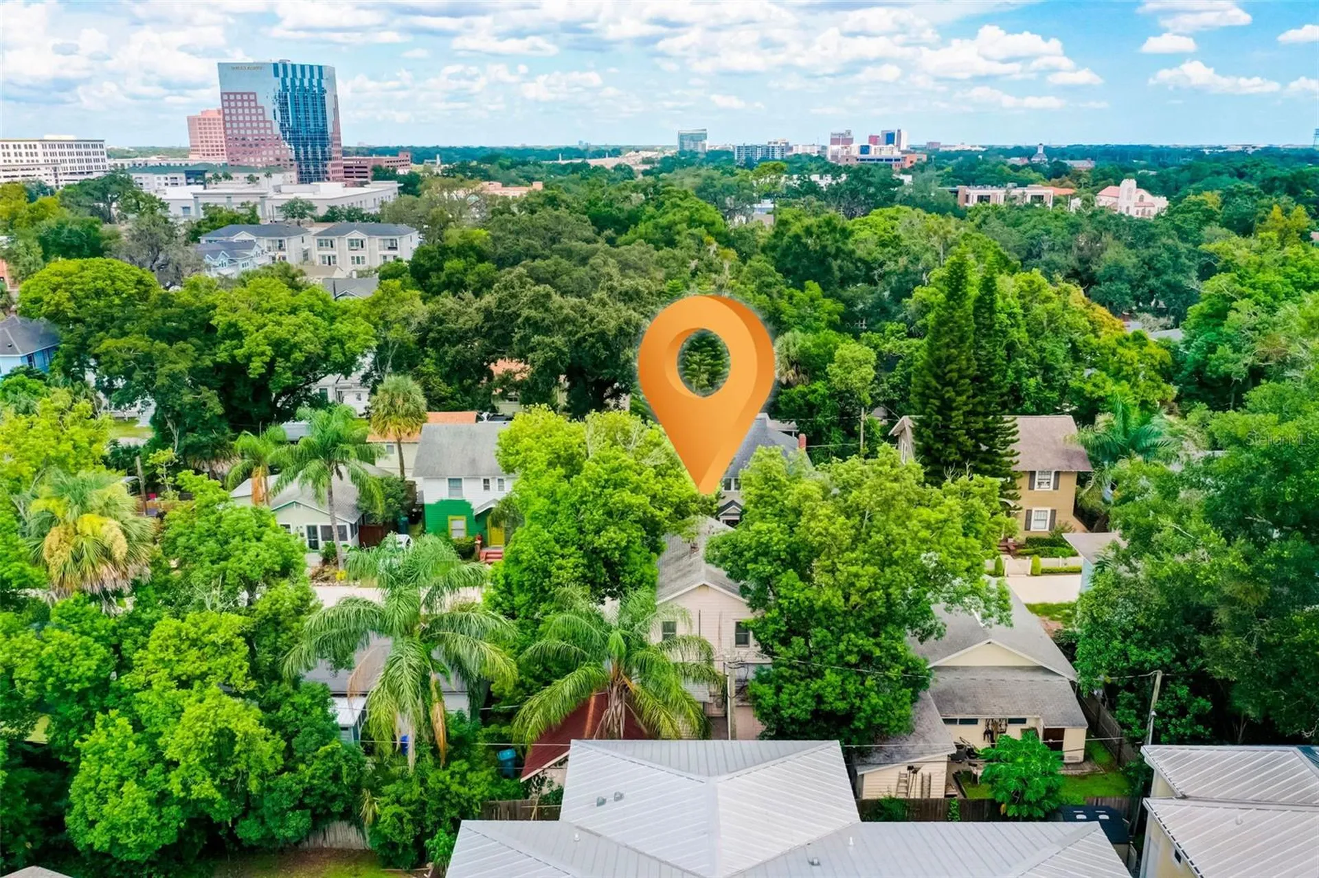 200 & 200 1/2 Hibiscus Court Orlando FL 32801