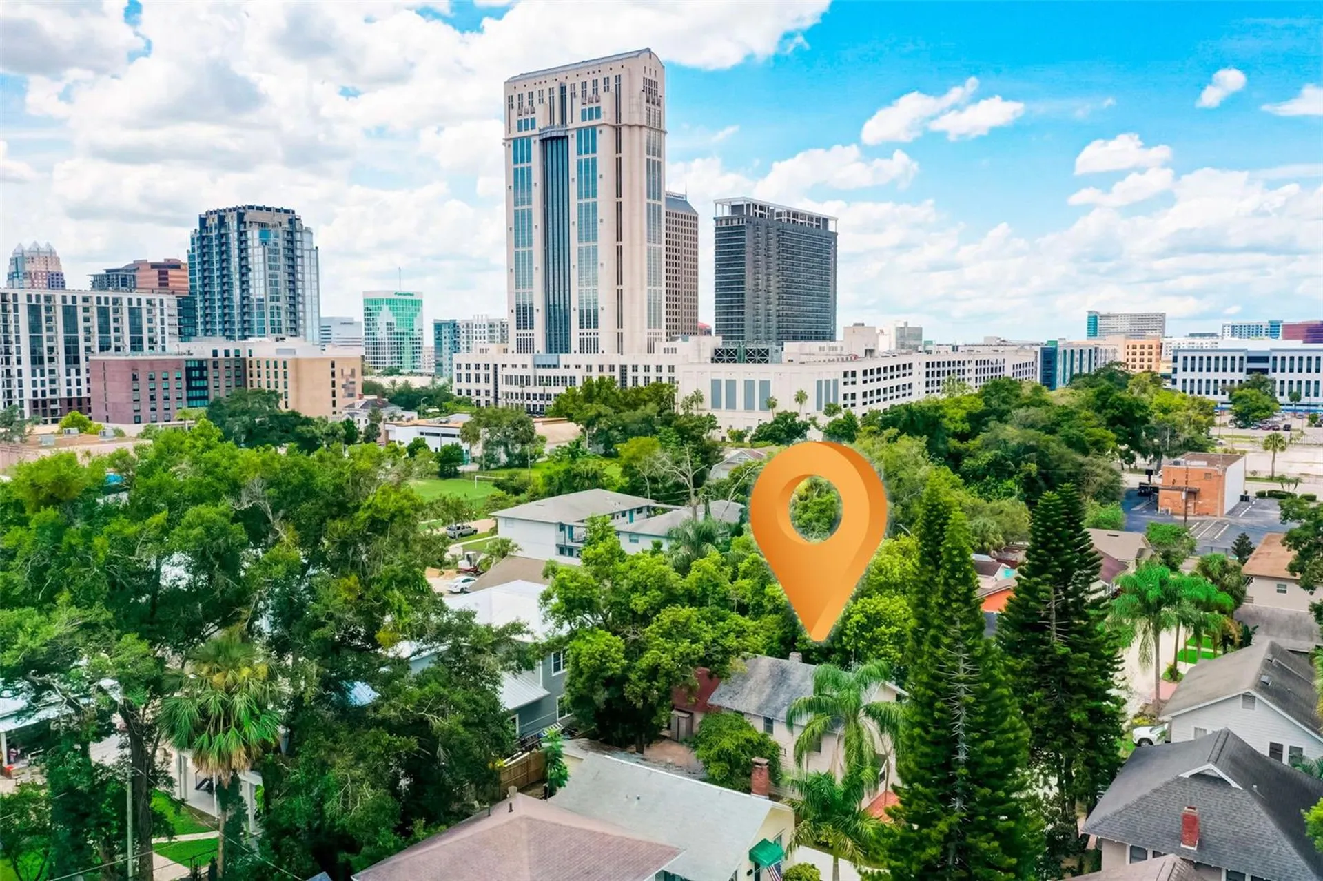 200 & 200 1/2 Hibiscus Court Orlando FL 32801