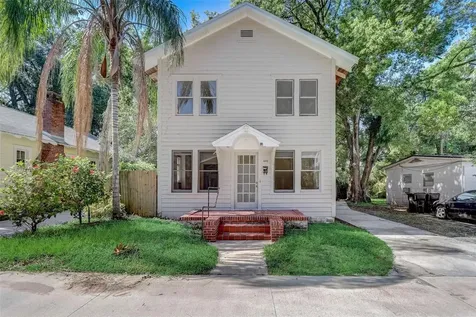 200 & 200 1/2 Hibiscus Court Orlando FL 32801