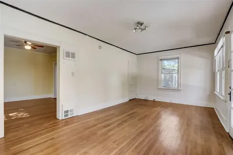 200 & 200 1/2 Hibiscus Court Orlando FL 32801
