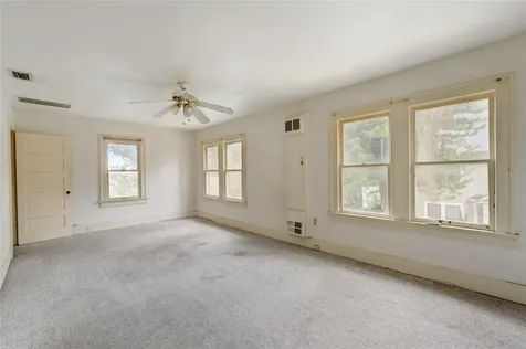 200 & 200 1/2 Hibiscus Court Orlando FL 32801