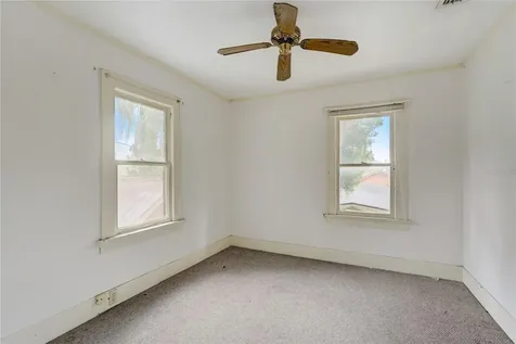 200 & 200 1/2 Hibiscus Court Orlando FL 32801