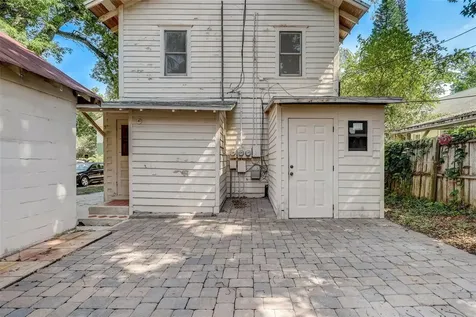 200 & 200 1/2 Hibiscus Court Orlando FL 32801