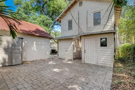 200 & 200 1/2 Hibiscus Court Orlando FL 32801