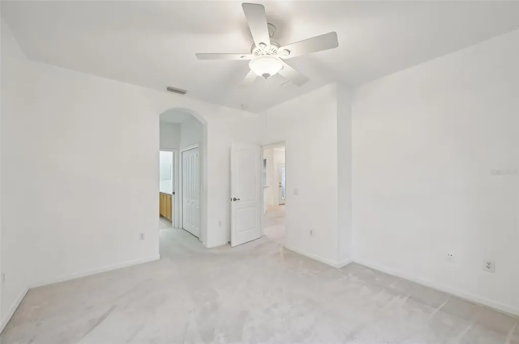 2040 Sifield Greens Way Sun City Center FL 33573