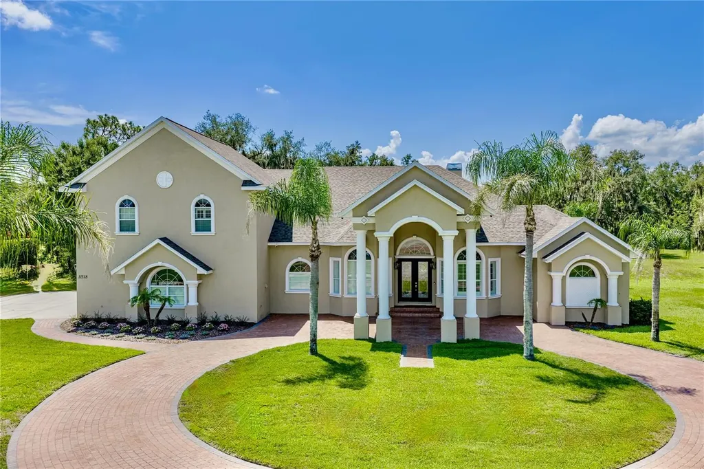 11518 Hammock Oaks Court Lithia FL 33547