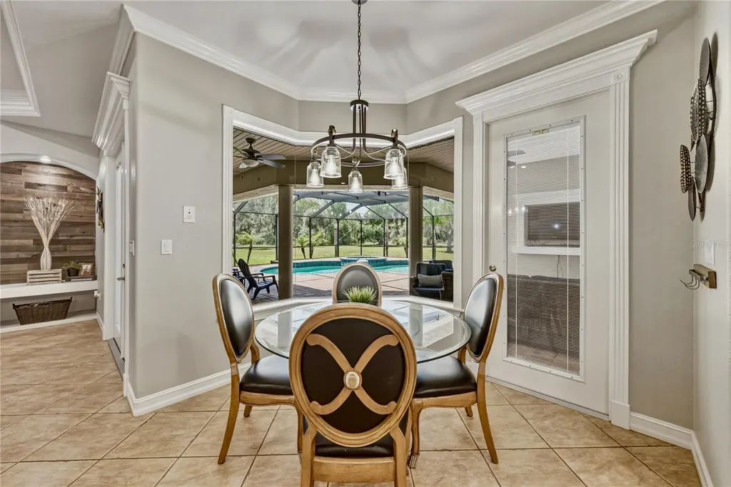 11518 Hammock Oaks Court Lithia FL 33547