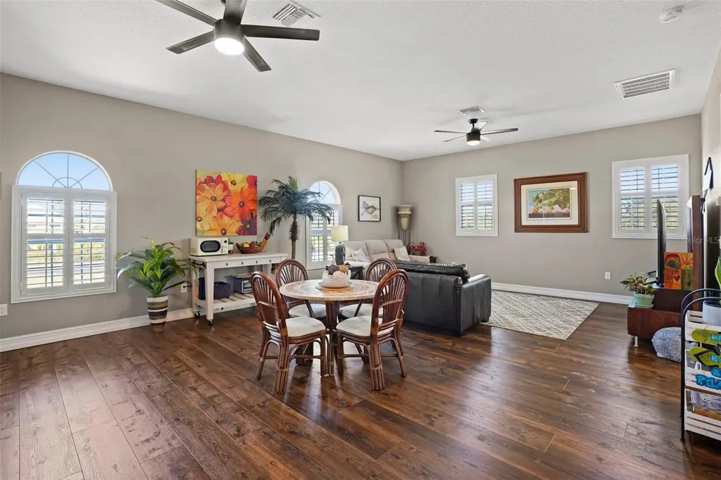 11518 Hammock Oaks Court Lithia FL 33547