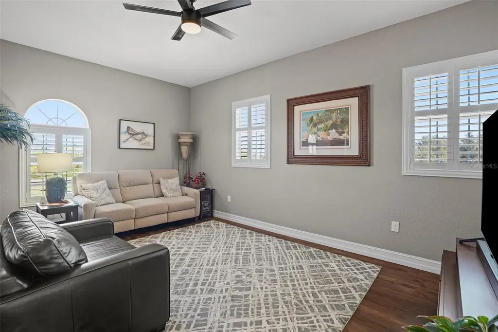 11518 Hammock Oaks Court Lithia FL 33547