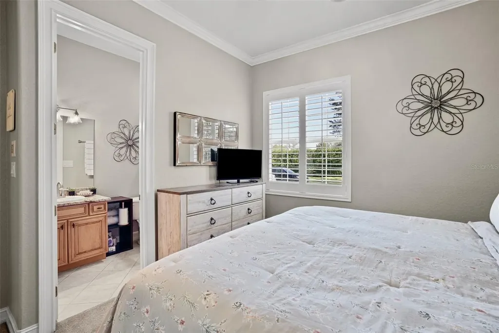 11518 Hammock Oaks Court Lithia FL 33547