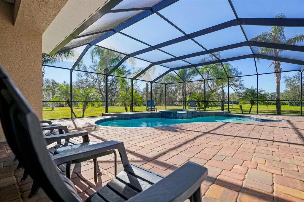 11518 Hammock Oaks Court Lithia FL 33547