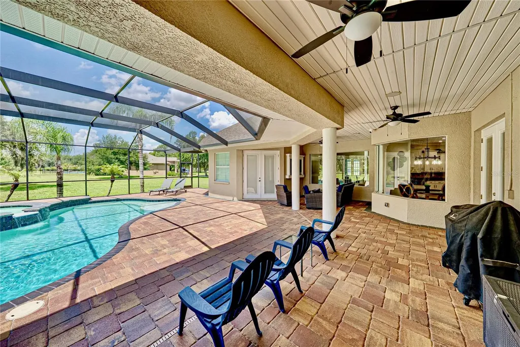 11518 Hammock Oaks Court Lithia FL 33547