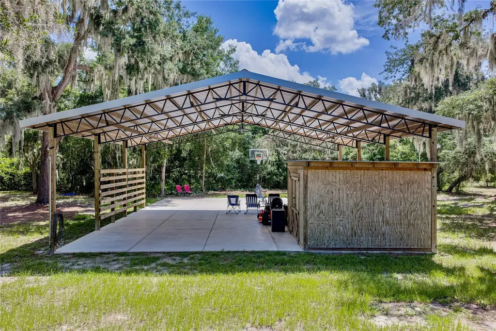 11518 Hammock Oaks Court Lithia FL 33547
