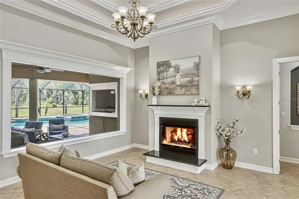11518 Hammock Oaks Court Lithia FL 33547