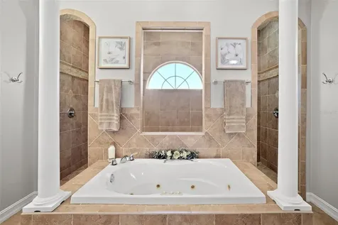 11518 Hammock Oaks Court Lithia FL 33547