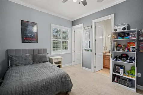 11518 Hammock Oaks Court Lithia FL 33547