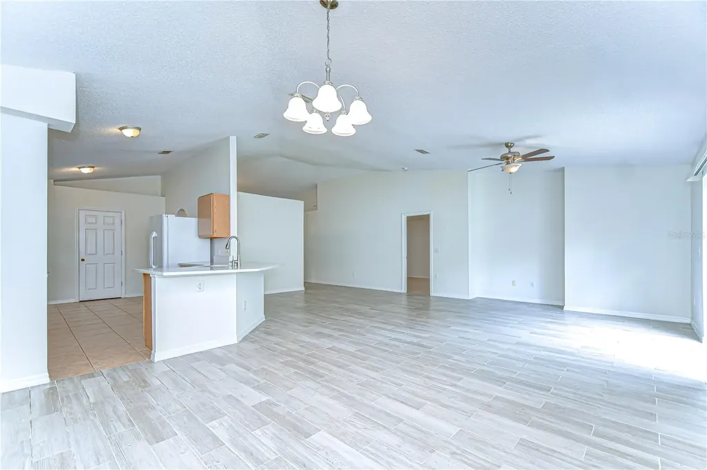 18303 Elmhurst Lane Tampa FL 33647