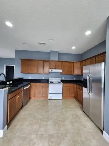 328 Dundee Drive Kissimmee FL 34759