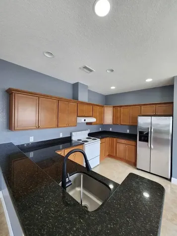 328 Dundee Drive Kissimmee FL 34759