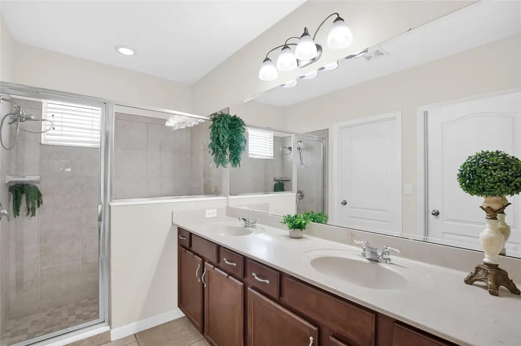 5331 Oak Breeze Avenue Port Orange FL 32128