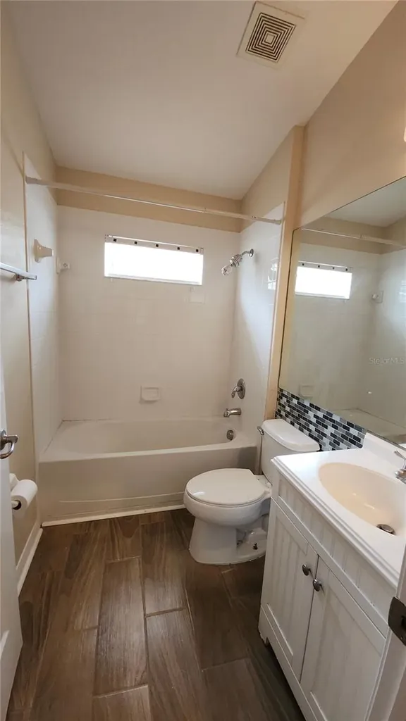 7955 Carriage Pointe Drive Gibsonton FL 33534