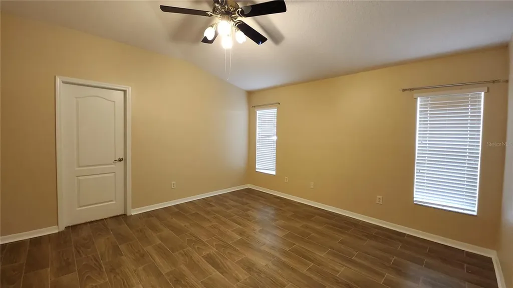 7955 Carriage Pointe Drive Gibsonton FL 33534