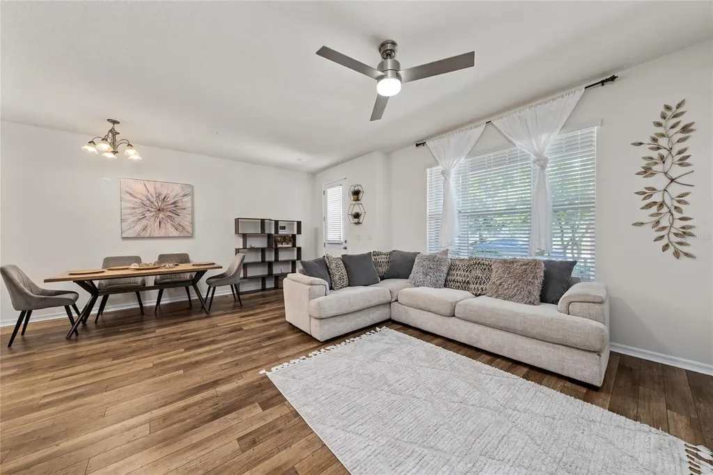 10239 Highline Crest Street Orlando FL 32832