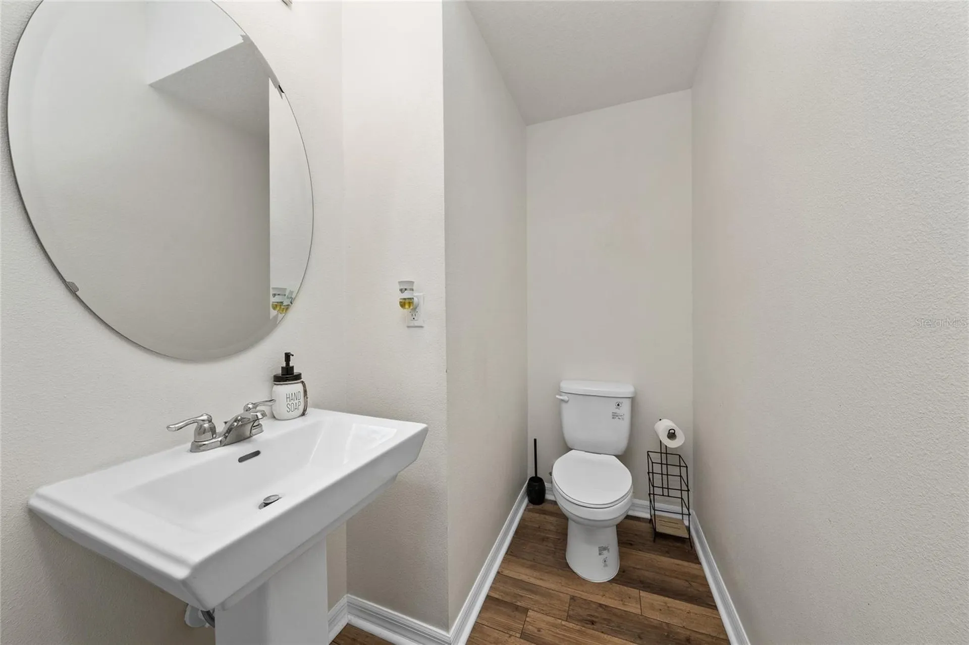 10239 Highline Crest Street Orlando FL 32832