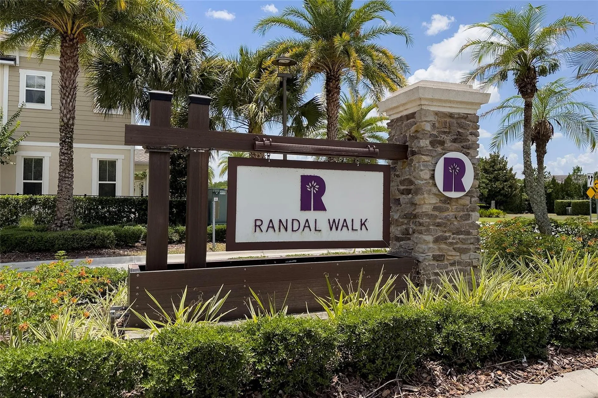 10239 Highline Crest Street Orlando FL 32832