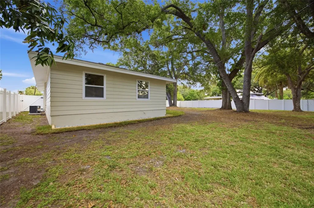 1333 Overlea Street Clearwater FL 33755