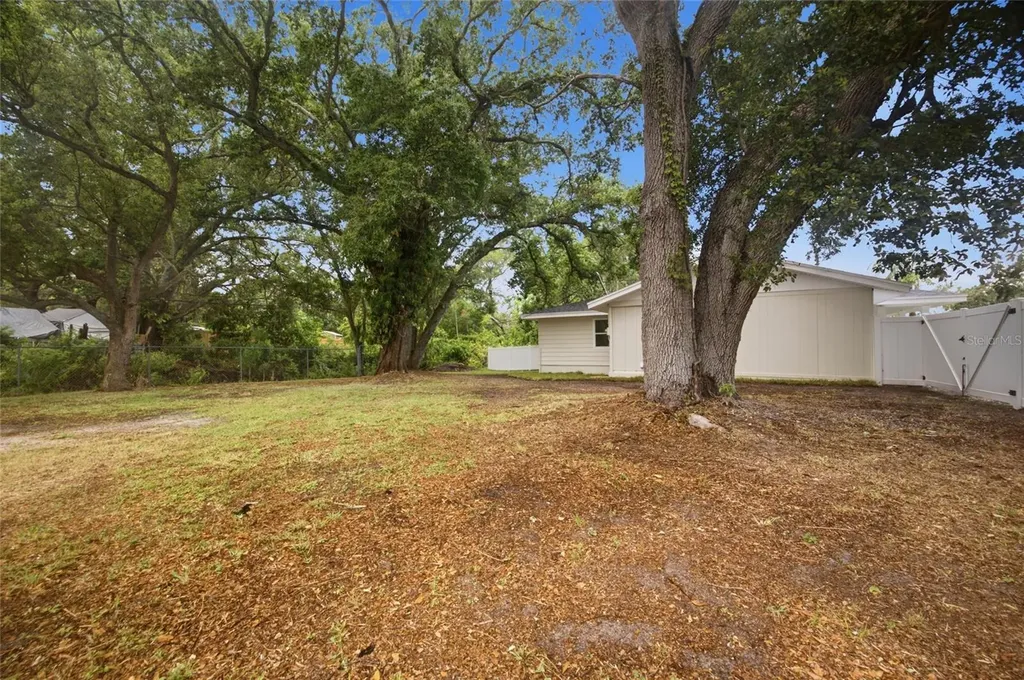 1333 Overlea Street Clearwater FL 33755