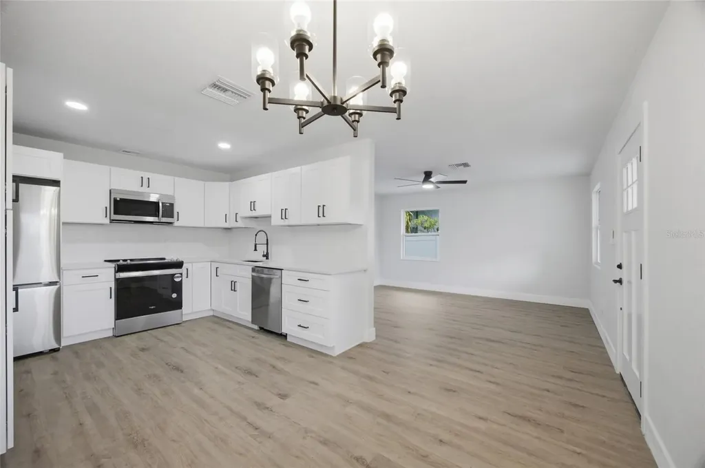 1333 Overlea Street Clearwater FL 33755