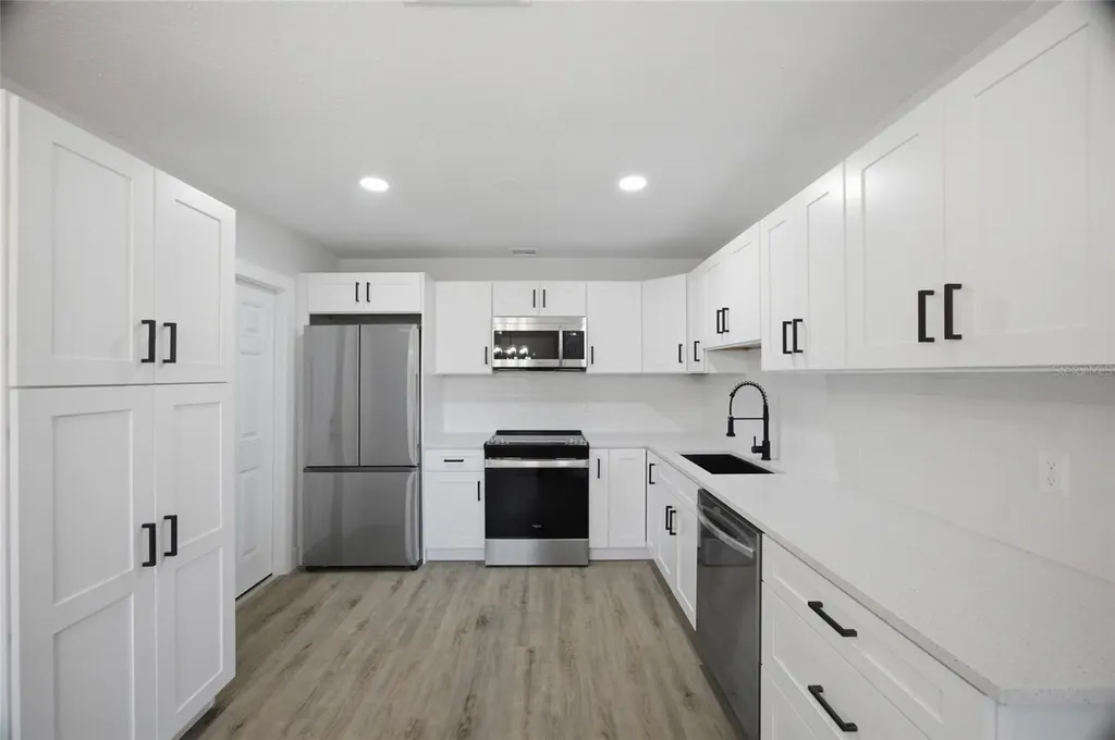 1333 Overlea Street Clearwater FL 33755